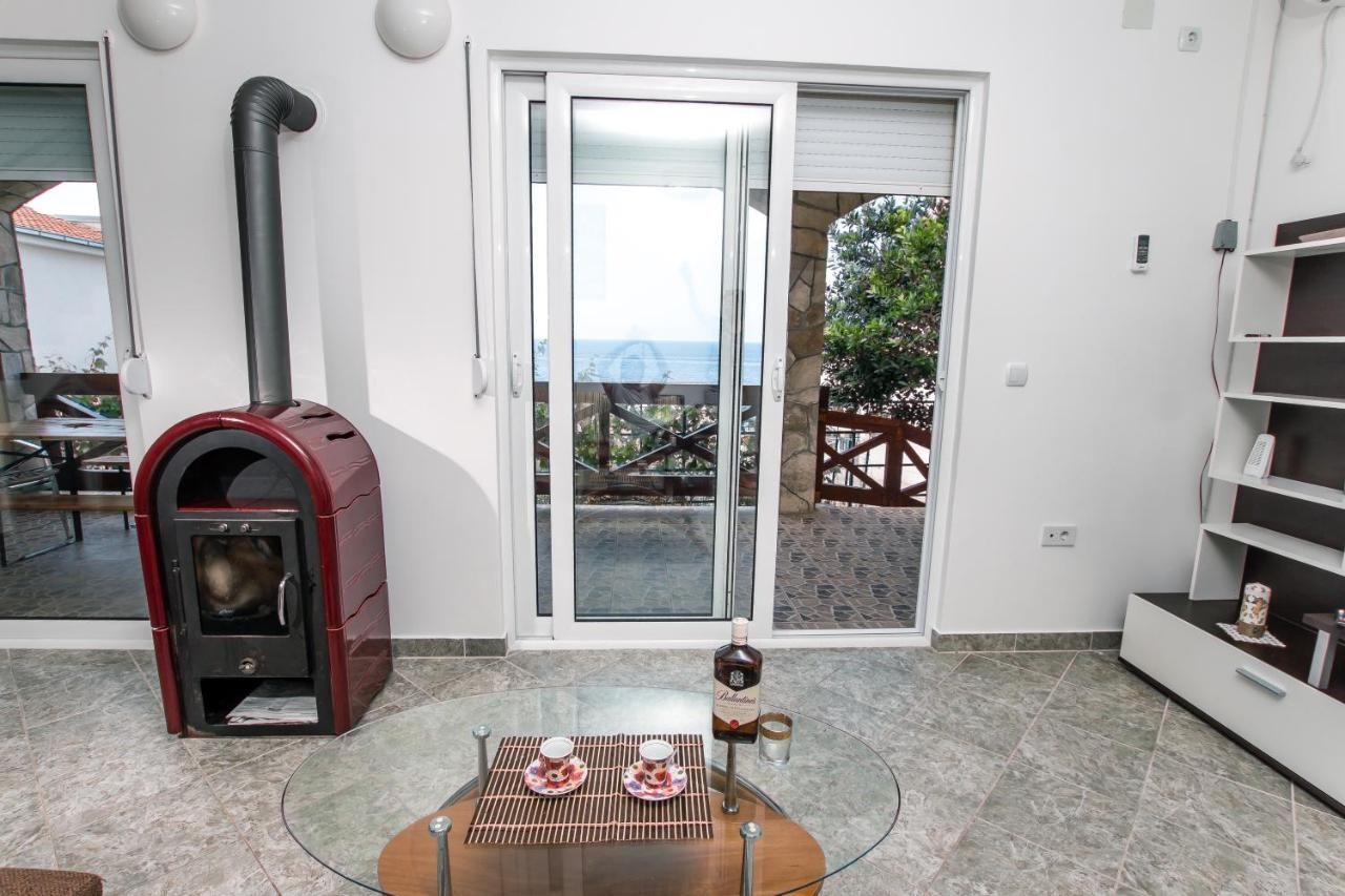 Дома для отпуска Holiday Home Siesta Добра-Вода-11